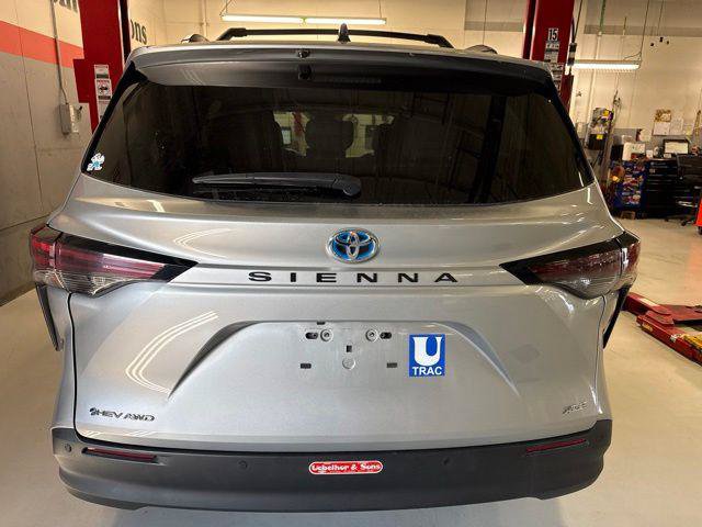 Certified 2025 Toyota Sienna XLE w/ XLE Plus Package AWD/4WD image 7