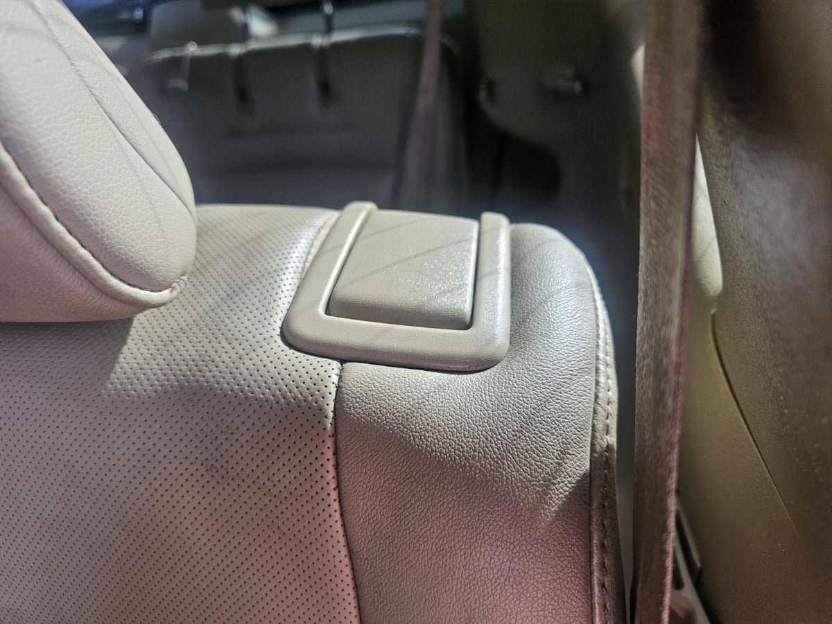 Used 2013 Toyota Highlander Limited FWD image 30