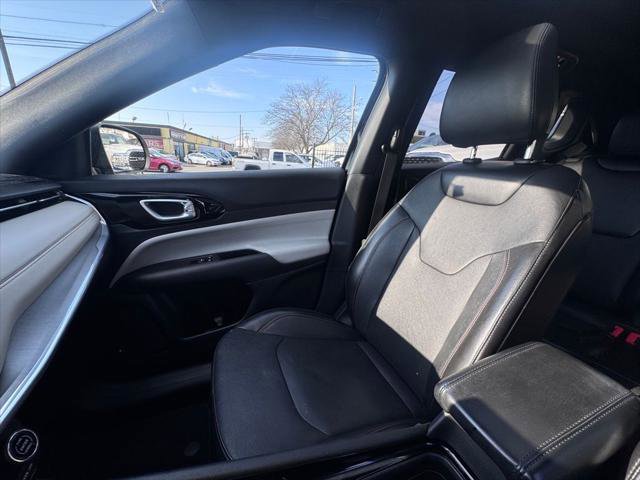 Certified 2023 Jeep Compass Limited w/ Sun and Sound Group AWD/4WD image 14