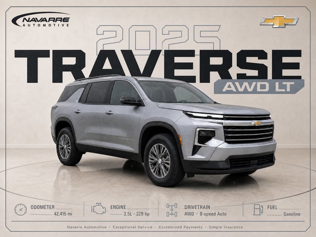 Used 2025 Chevrolet Traverse LT AWD/4WD image 1