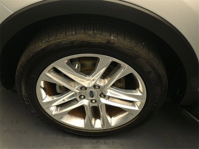 Certified 2017 Ford Explorer XLT w/ Equipment Group 201A image 16