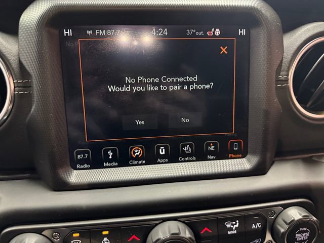 Used 2019 Jeep Wrangler Unlimited Sahara w/ Quick Order Package 24M Moab image 18