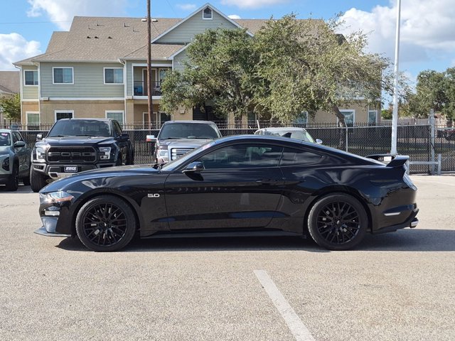 Used 2022 Ford Mustang GT Premium w/ GT Performance Package RWD image 8
