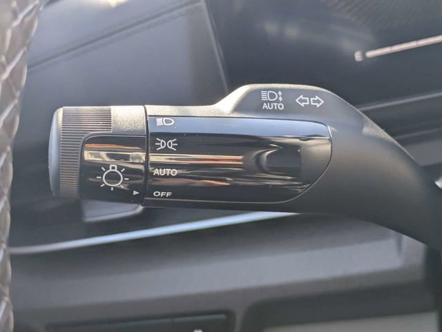 New 2026 Kia Carnival EX FWD image 26