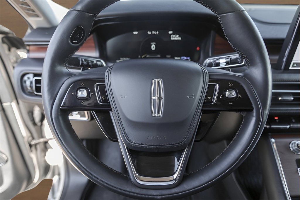 Used 2023 Lincoln Aviator Grand Touring w/ Elements Package Plus image 11