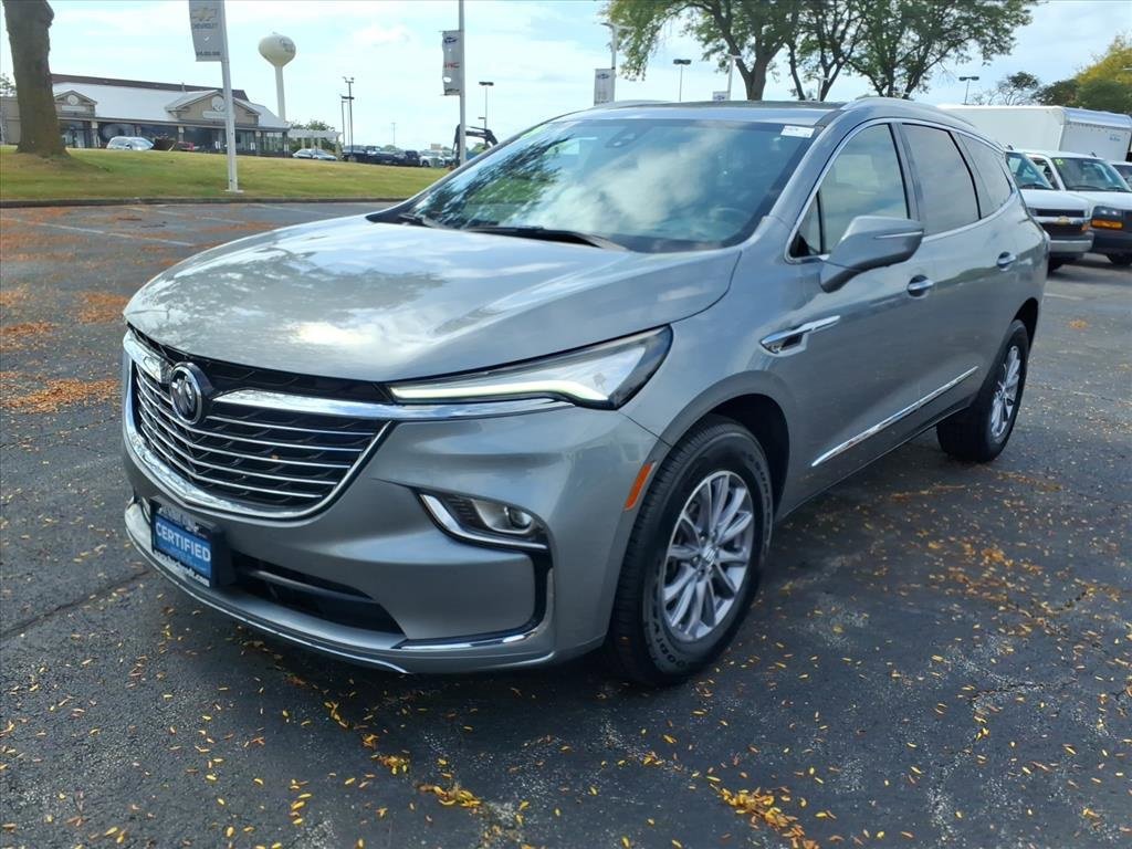 Used 2024 Buick Enclave Premium image 3