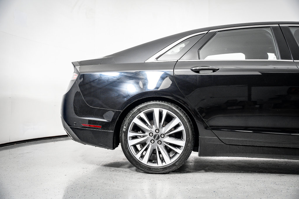 Used 2020 Lincoln MKZ Reserve w/ Elements Package FWD image 6