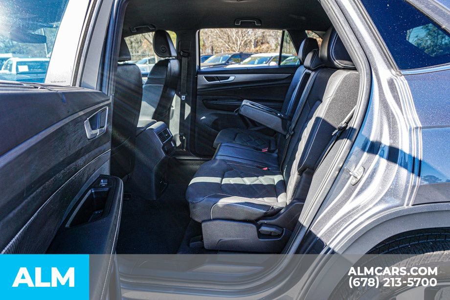 Used 2024 Volkswagen Atlas Cross Sport SE image 20