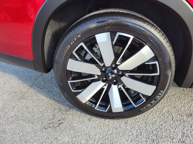 New 2025 Mitsubishi Outlander SE image 7