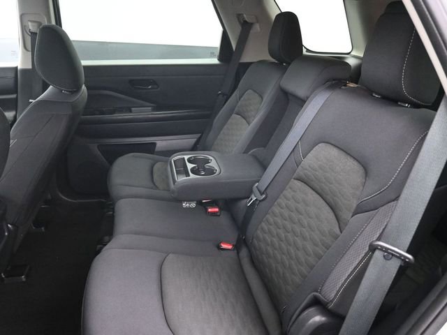 Used 2023 Nissan Pathfinder SV image 23
