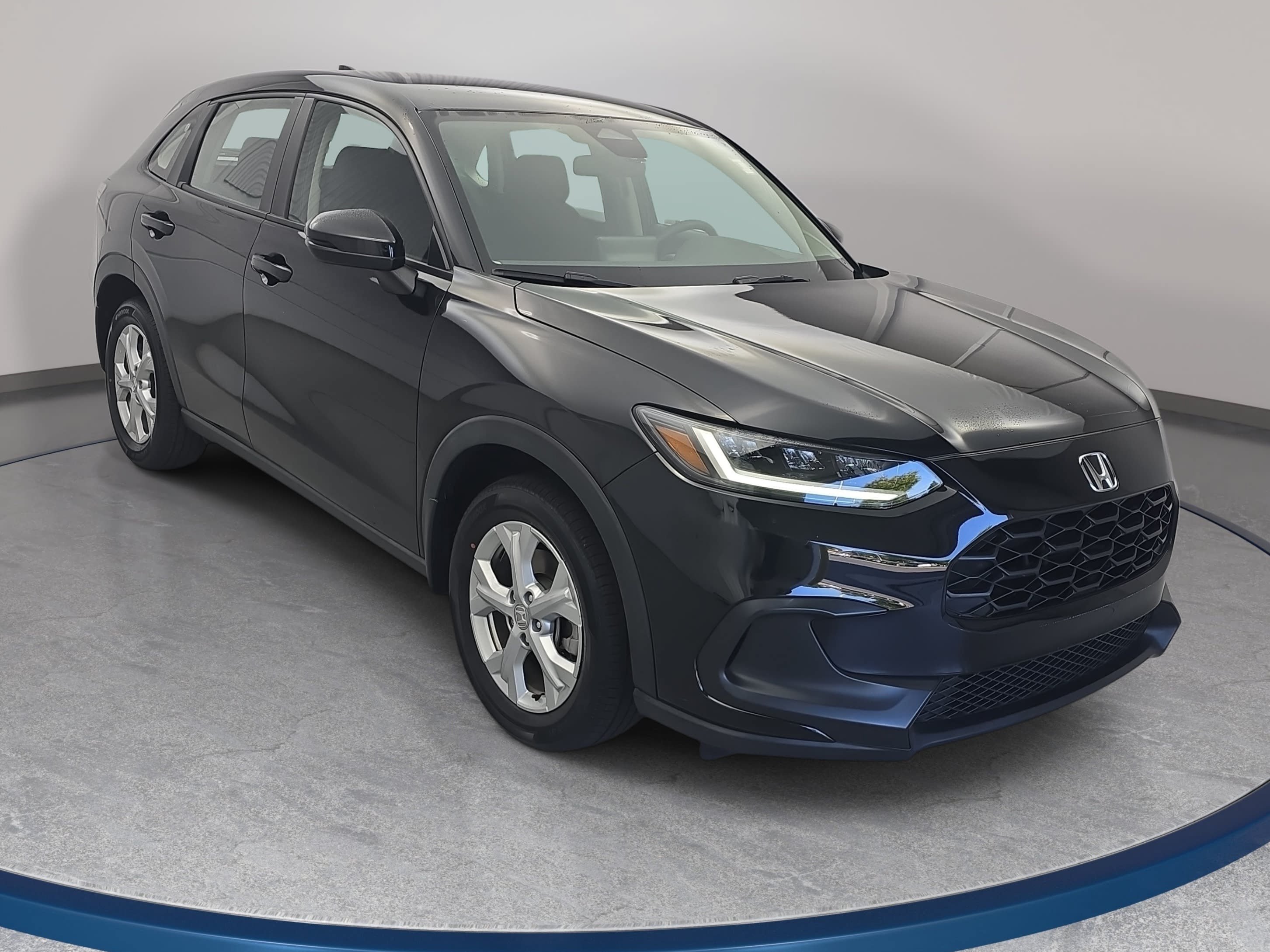 Used 2023 Honda HR-V LX image 3