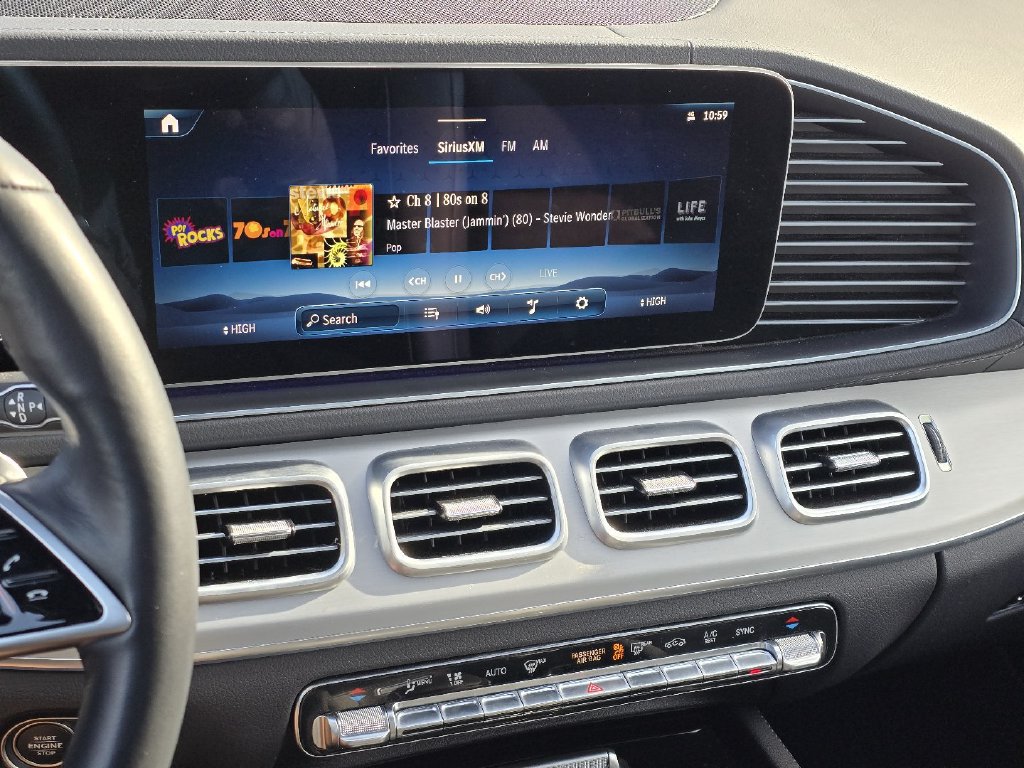 Used 2025 Mercedes-Benz GLS 450 4MATIC image 24