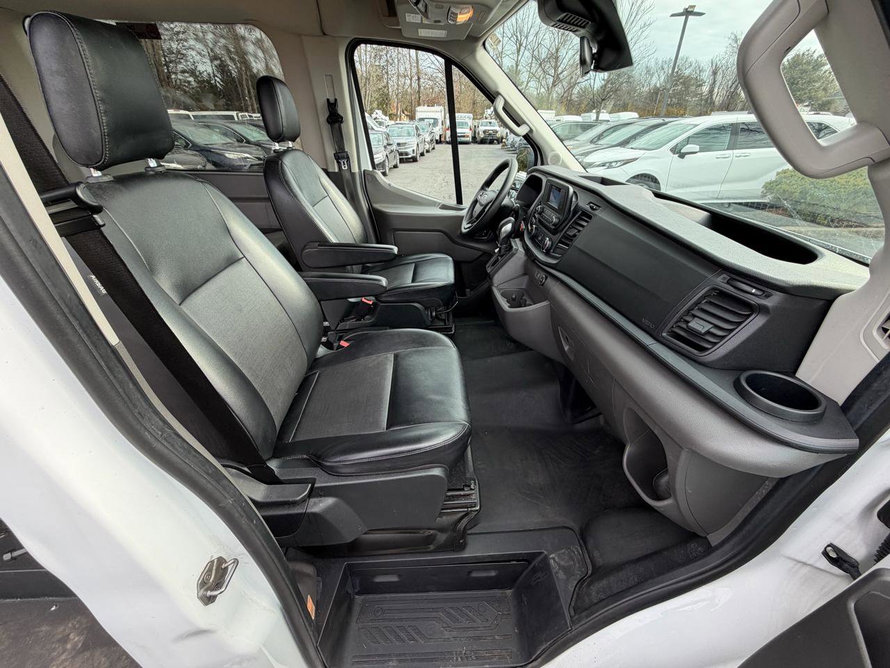 Used 2020 Ford Transit 150 XL RWD image 28