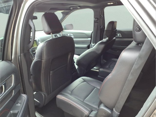 Used 2018 Ford Explorer Sport w/ Equipment Group 401A AWD/4WD image 13