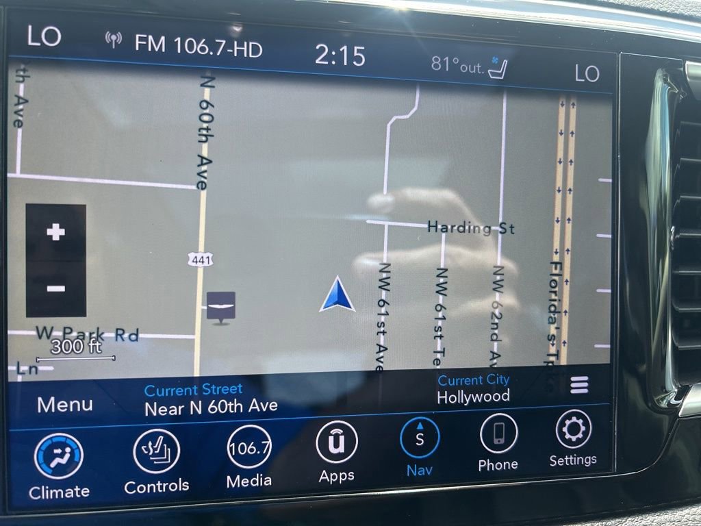 Used 2019 Chrysler Pacifica Limited w/ Tire & Wheel Group image 13