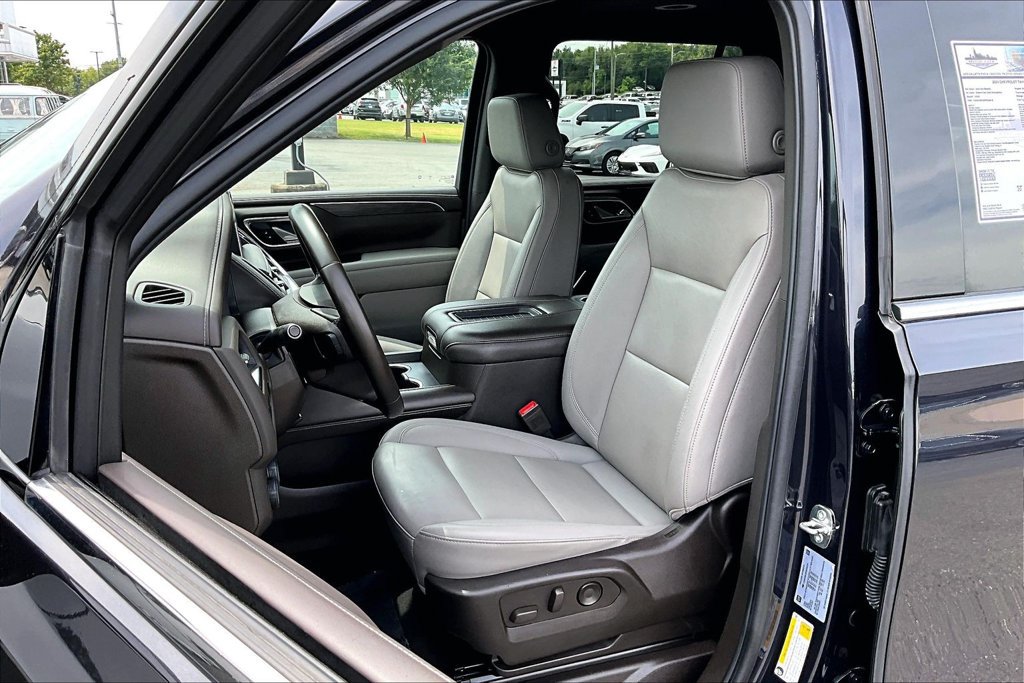 Used 2024 Chevrolet Tahoe LT AWD/4WD image 23