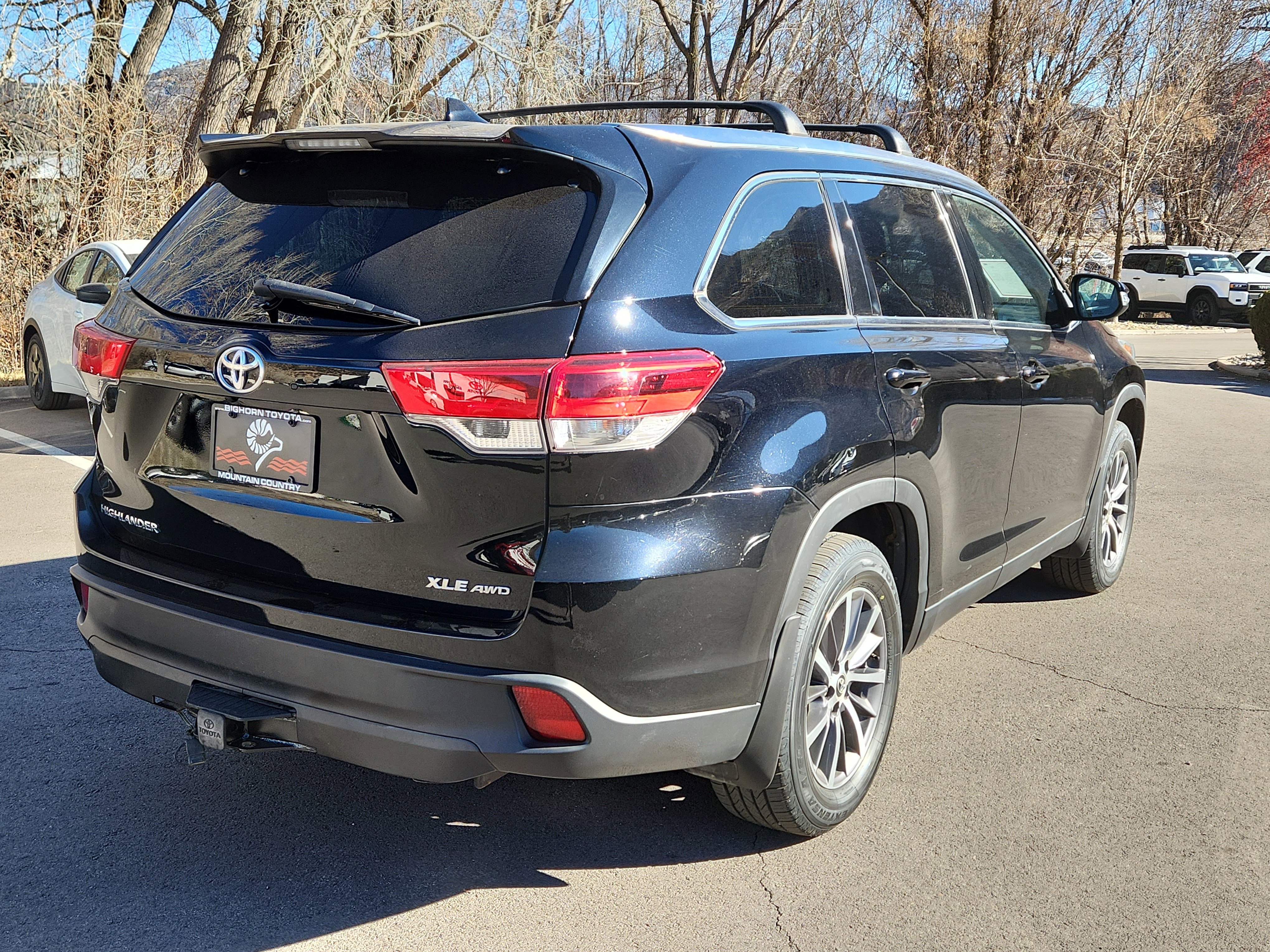 Certified 2019 Toyota Highlander XLE image 3