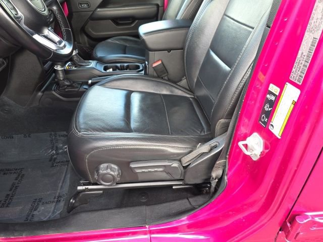 Used 2022 Jeep Wrangler Unlimited Sahara image 14