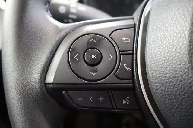 Certified 2025 Toyota Corolla SE image 18