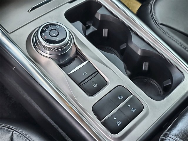 Used 2022 Ford Explorer XLT w/ Equipment Group 202A image 30