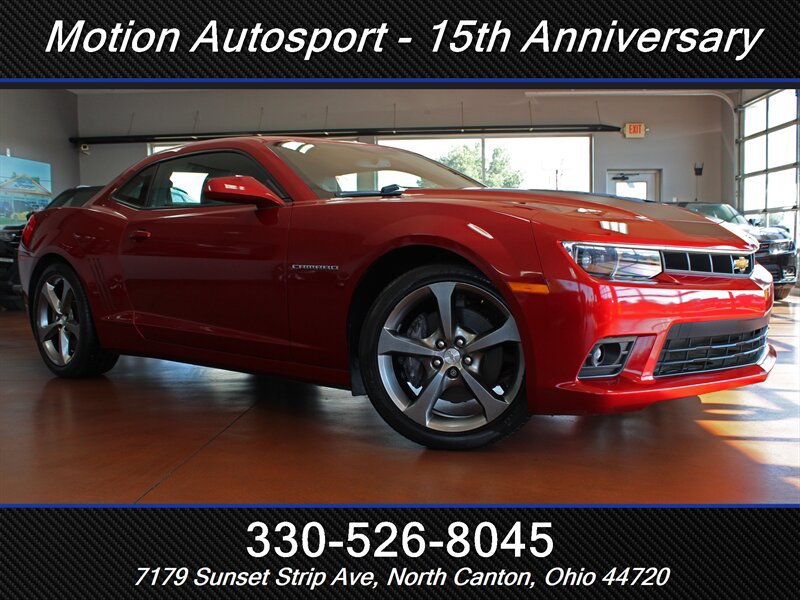 Used 2014 Chevrolet Camaro SS w/ RS Package RWD image 2