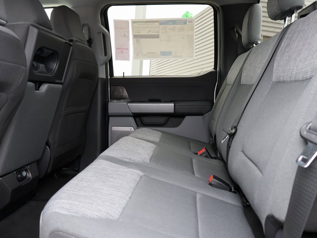 New 2026 Ford F250 XLT w/ XLT Premium Package image 17