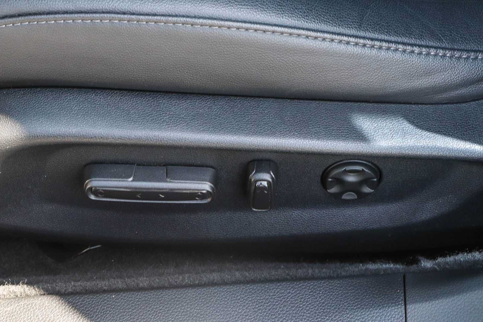 Used 2020 Honda Accord Touring image 29