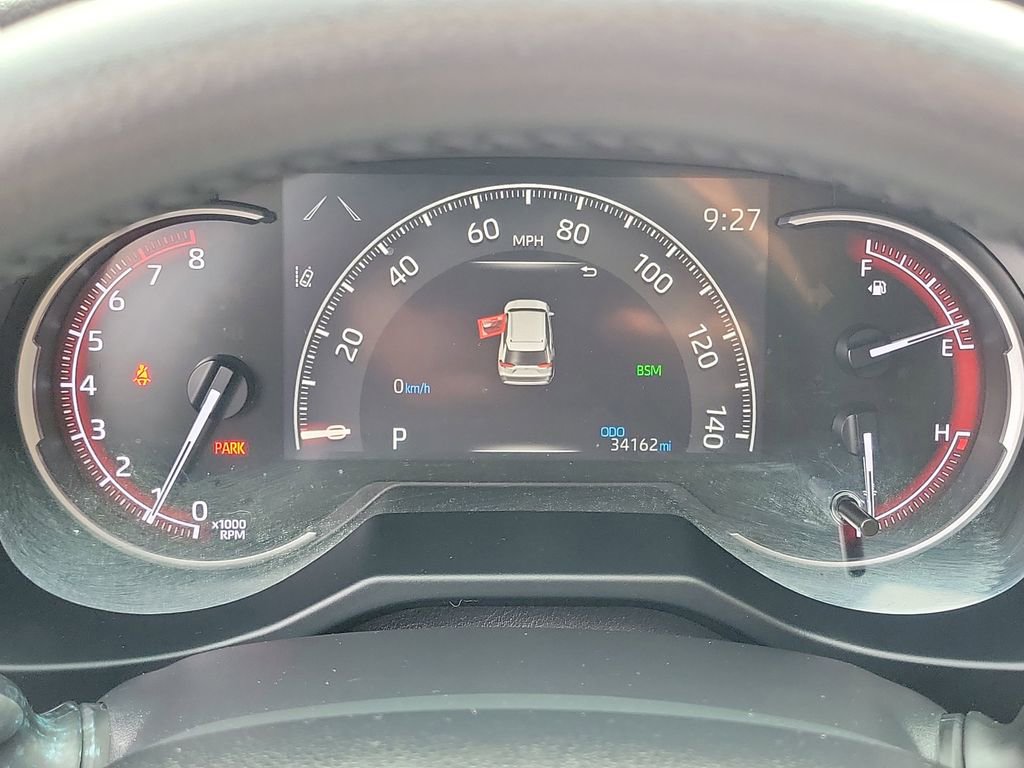 Used 2023 Toyota RAV4 XLE Premium image 3