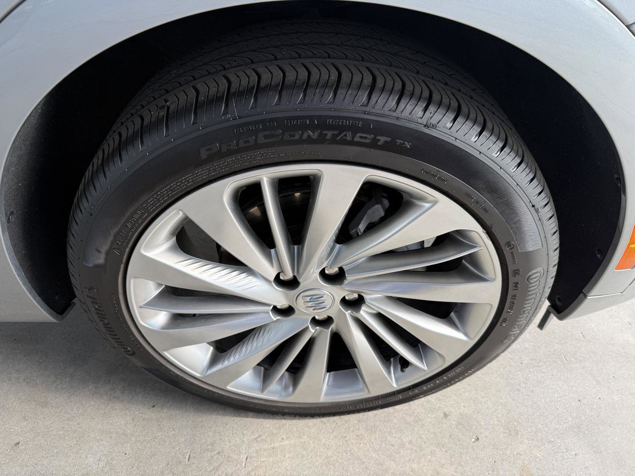 Used 2024 Buick Envision Avenir AWD/4WD image 53