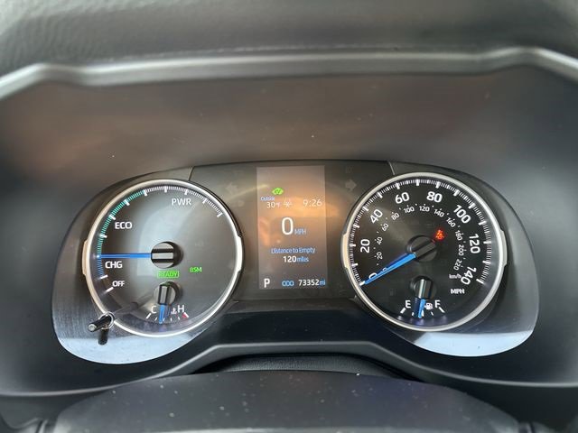 Used 2022 Toyota RAV4 SE image 12
