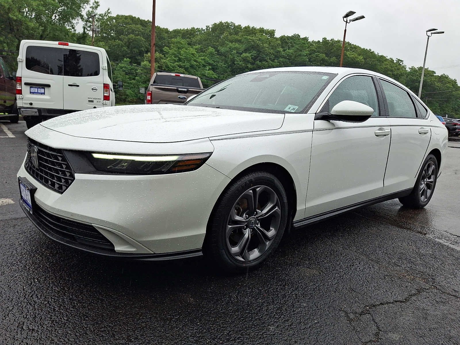 Certified 2023 Honda Accord EX image 3