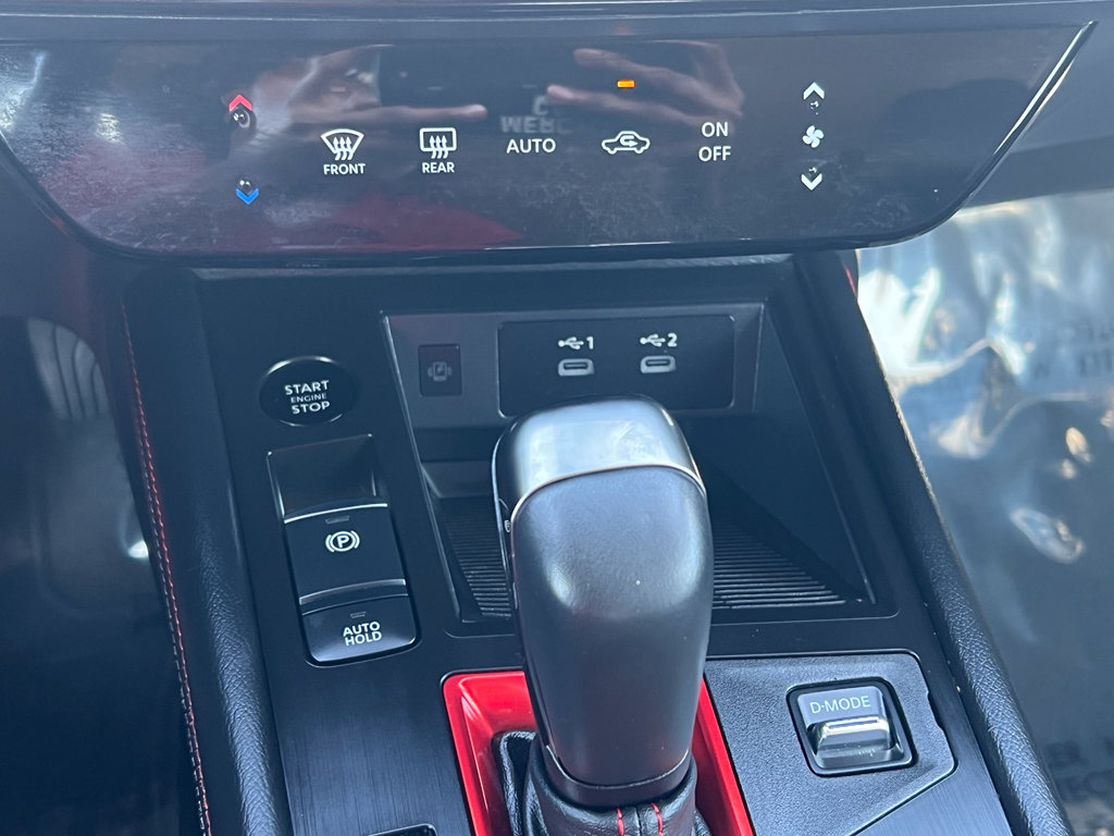 Used 2025 Nissan Kicks SR FWD image 26