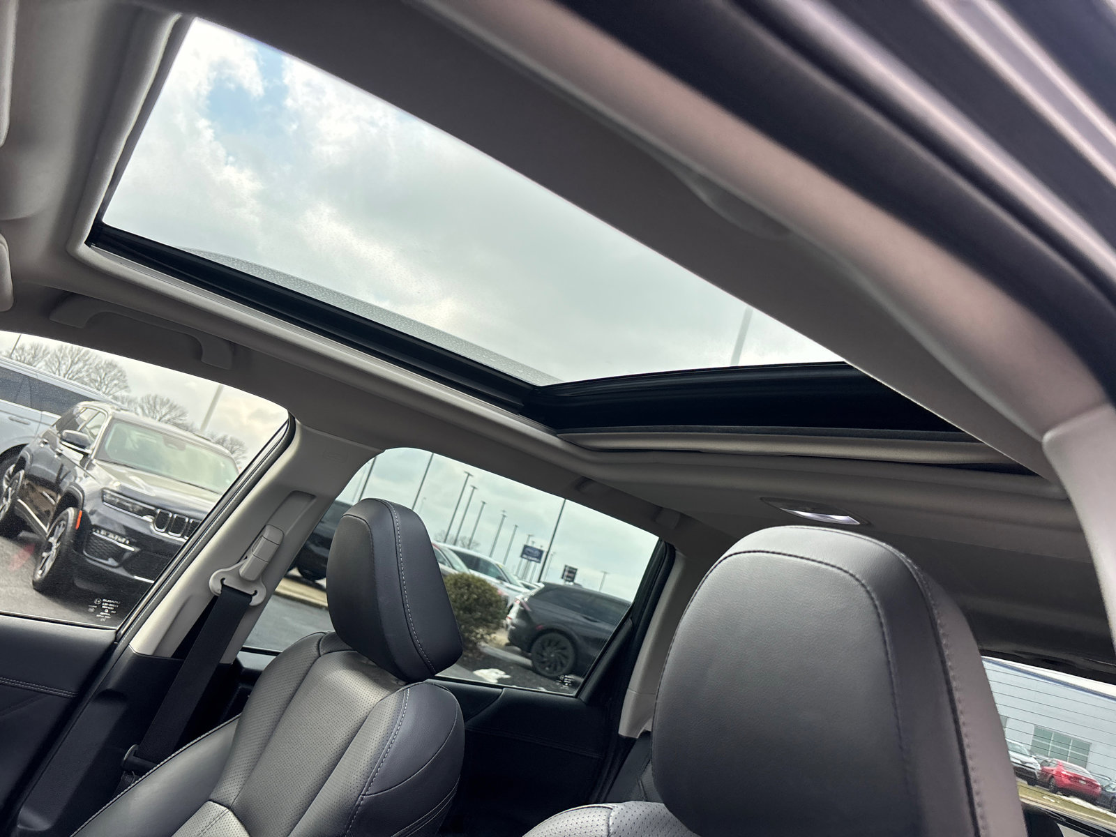 Used 2022 Subaru Forester Touring image 27