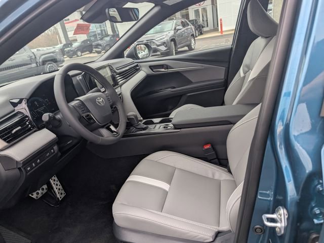 New 2026 Toyota Camry SE w/ Convenience Package image 13