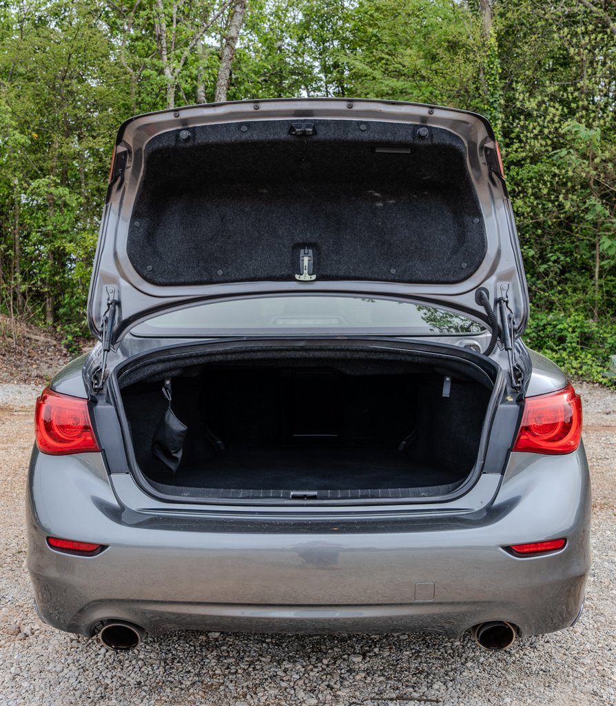 Used 2015 INFINITI Q50 Premium w/ Navigation Package AWD/4WD image 9