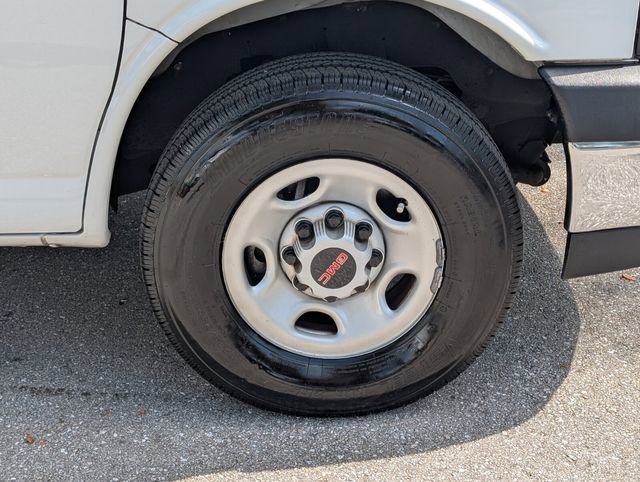 Used 2023 GMC Savana 3500 LS w/ Chrome Appearance Package image 9