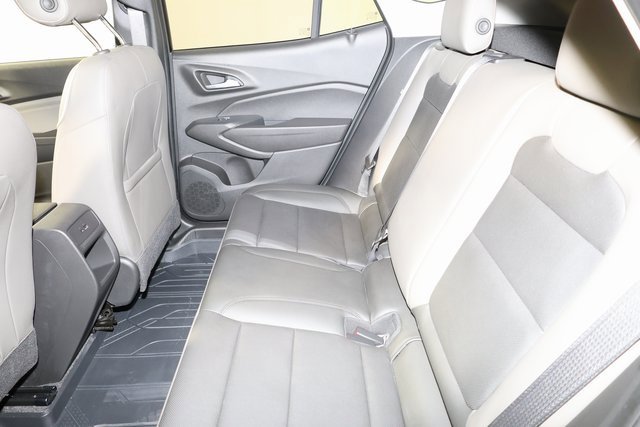 Used 2024 Chevrolet Trax ACTIV w/ Sunroof Package image 25