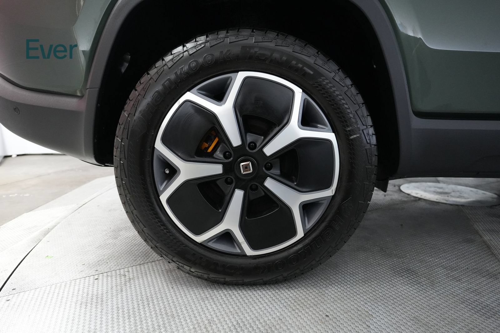 Used 2023 Rivian R1S Adventure AWD/4WD image 22