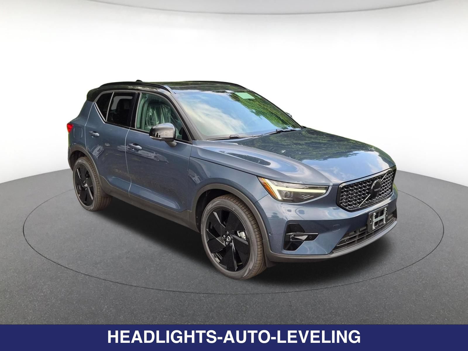 New 2026 Volvo XC40 B5 Ultra w/ Protection Package Premier AWD/4WD image 3
