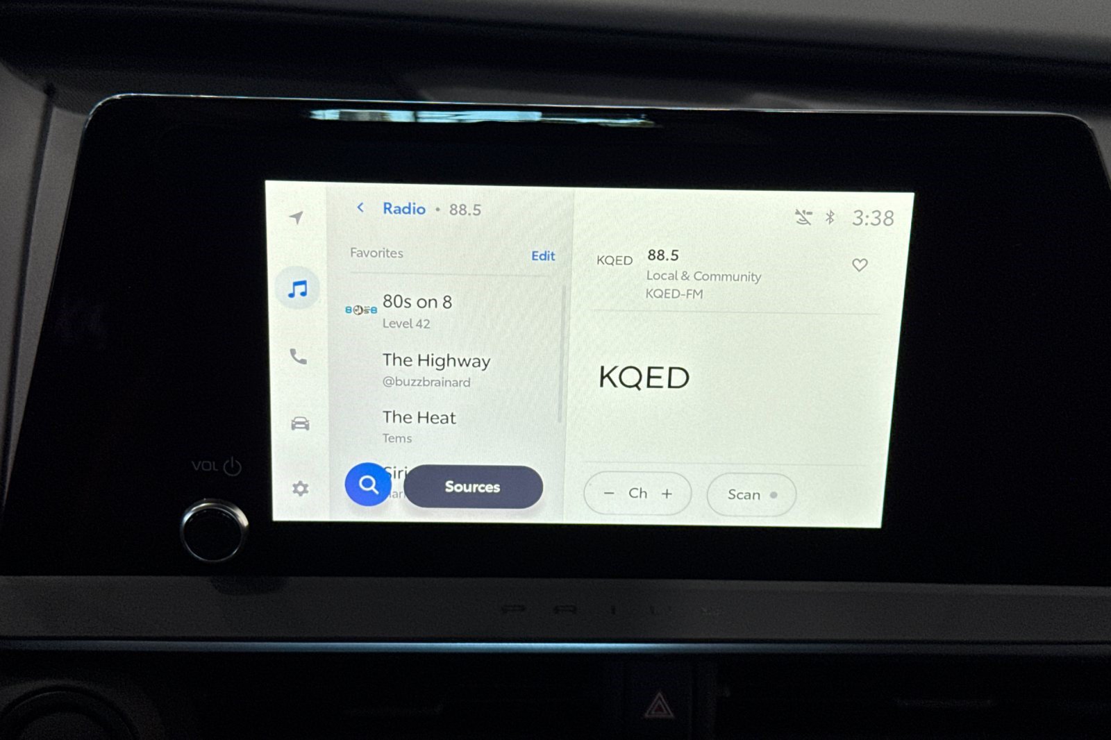 New 2026 Toyota Prius XLE FWD image 17