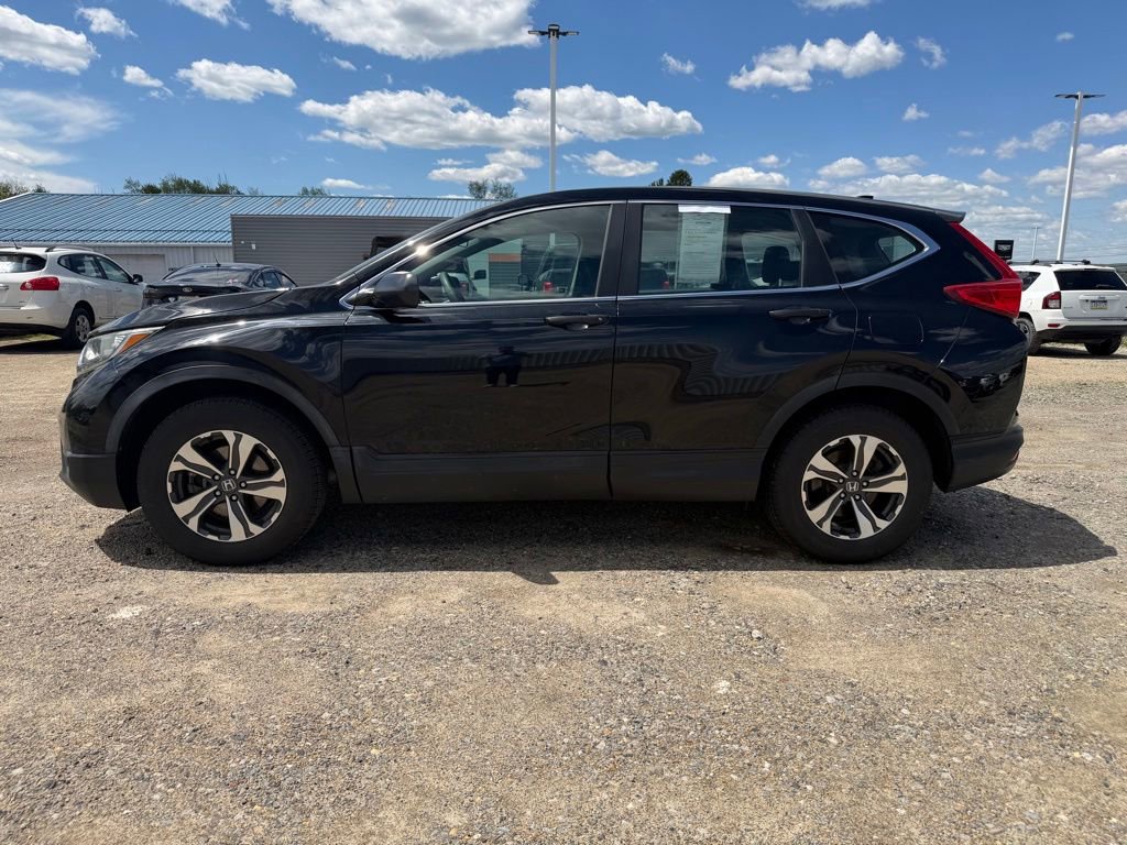 Used 2017 Honda CR-V LX image 2