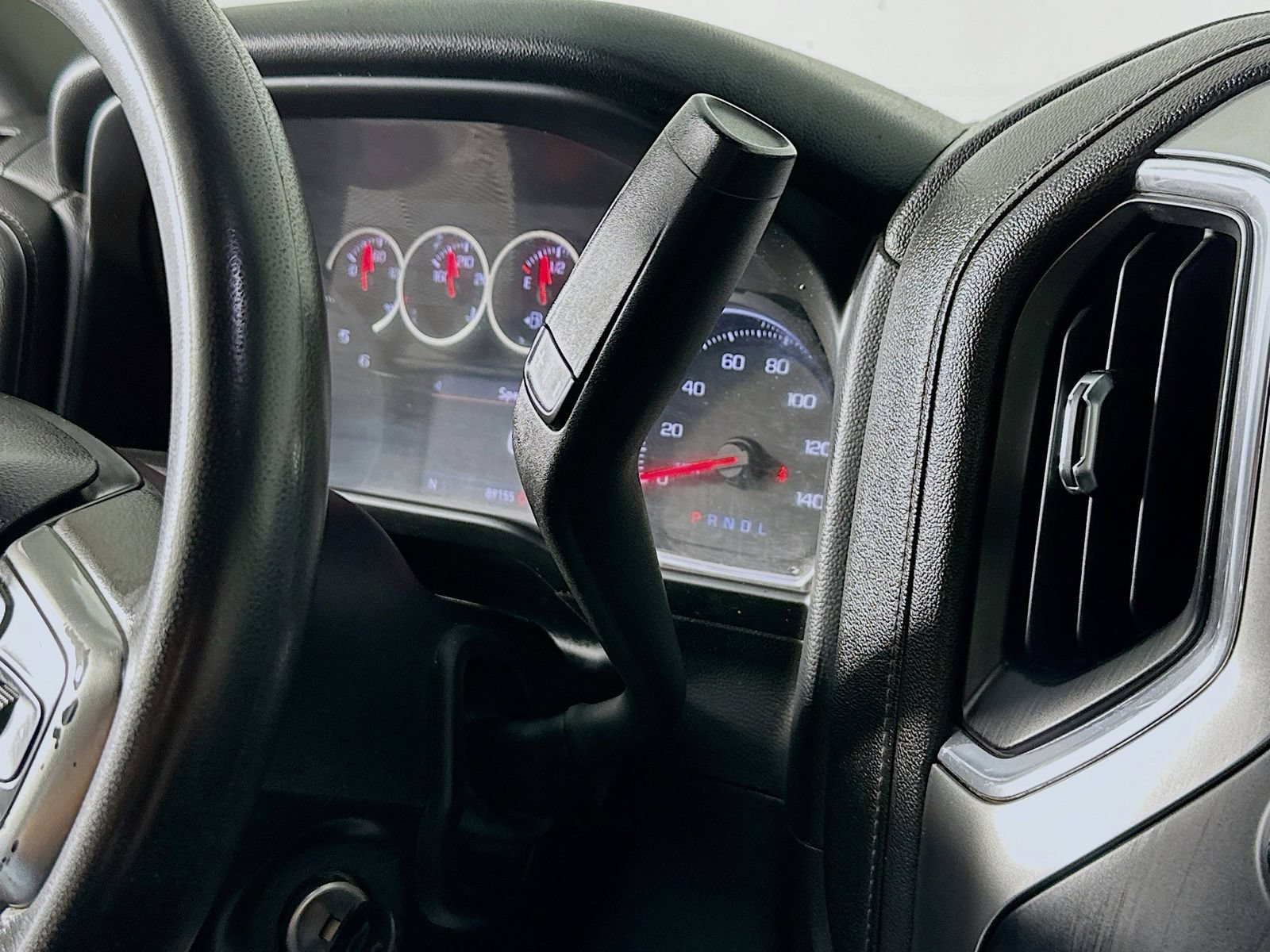 Used 2020 Chevrolet Silverado 2500 LT AWD/4WD image 17