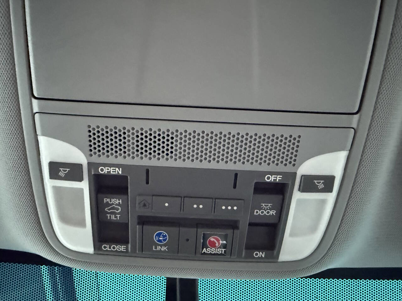 Used 2017 Acura RDX AWD w/ Technology Package image 35