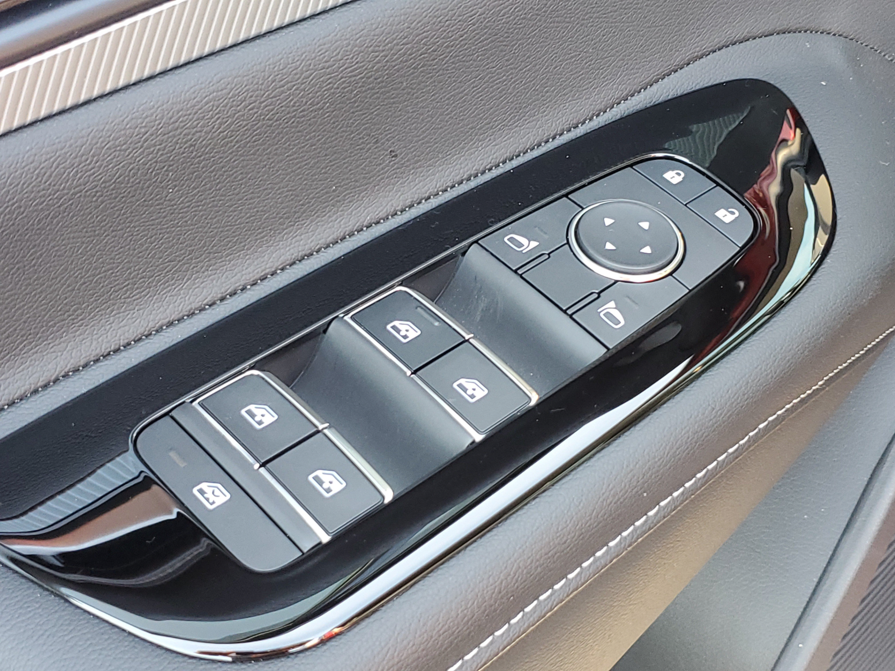 Used 2025 Nissan Murano SL AWD/4WD image 19