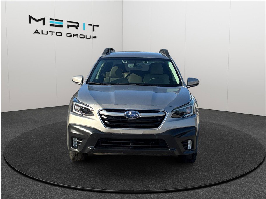 Used 2020 Subaru Outback Premium image 3