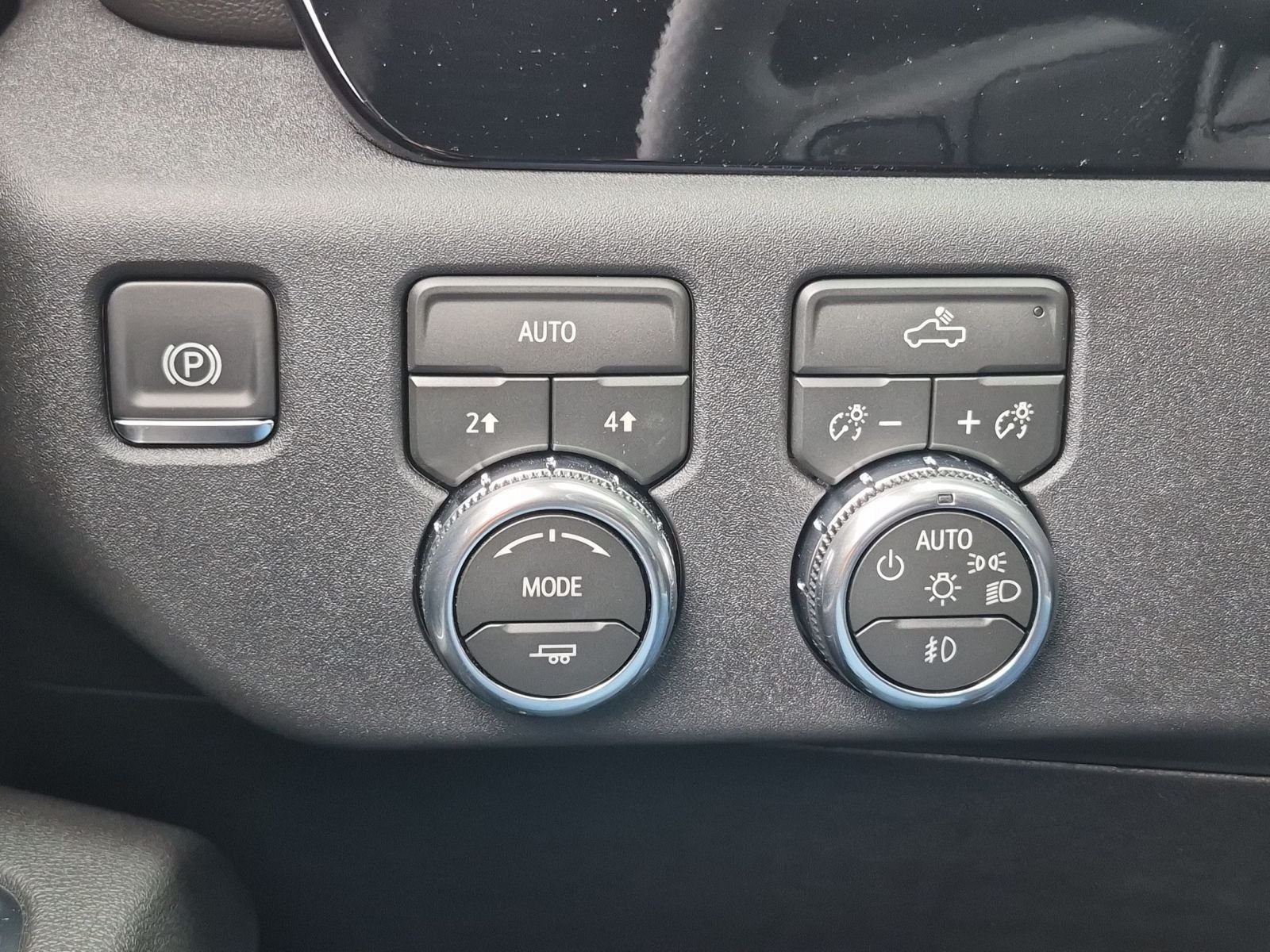 New 2026 GMC Sierra 1500 Elevation w/ Max Trailering Package AWD/4WD image 17
