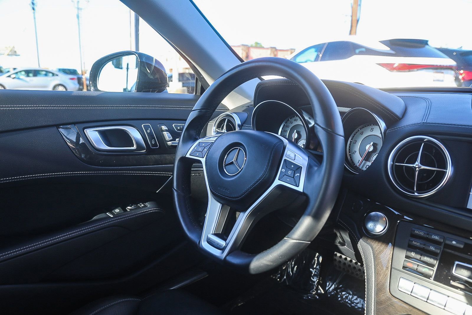 Used 2013 Mercedes-Benz SL 550 image 14