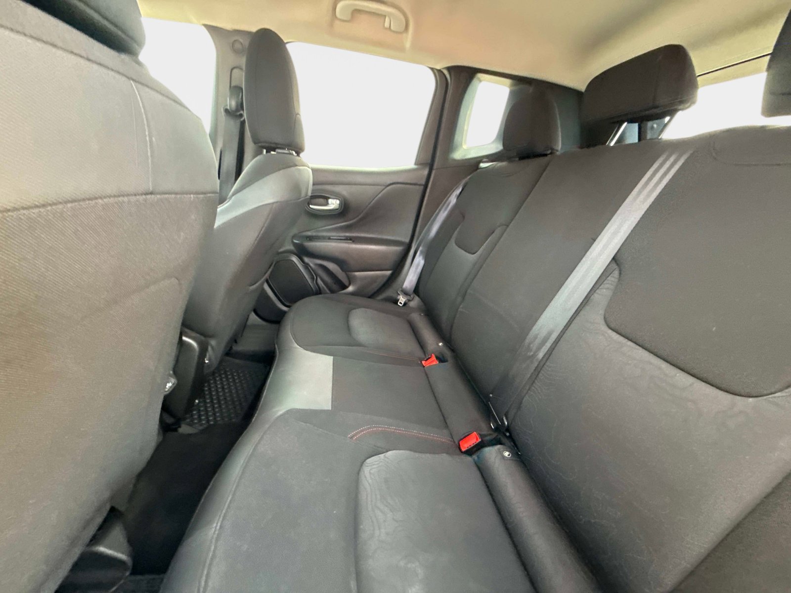 Used 2023 Jeep Renegade Trailhawk image 14