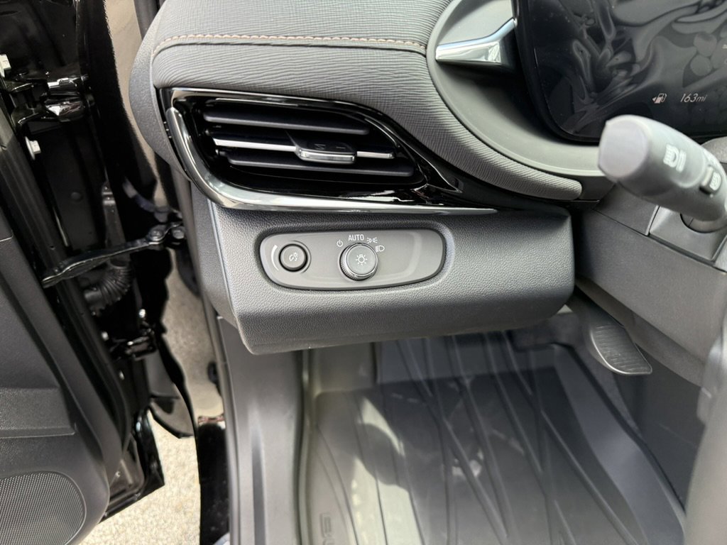 New 2026 Buick Envista Avenir image 15