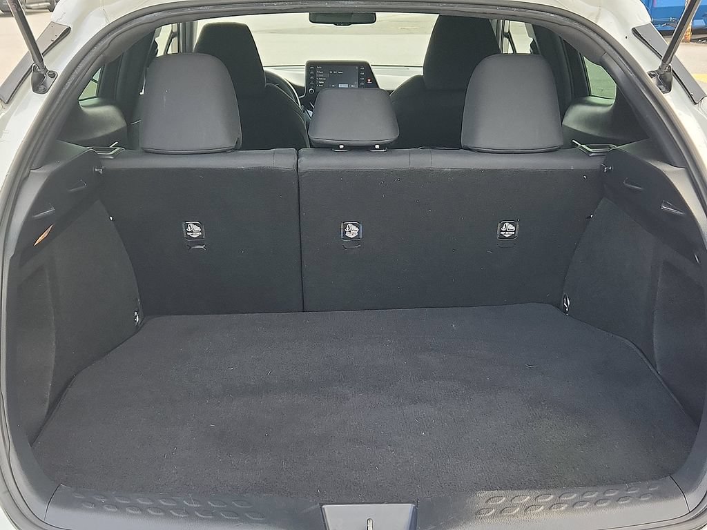 Used 2019 Toyota C-HR LE FWD image 22